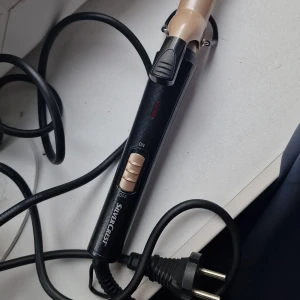 Locktong  - Säljer min helt vanliga locktong från märket Silver Crest köppt för 599kr använd 1 gång, sälger pga att den inte kommer till nån användning