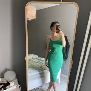 Grön klänning - Köpt förra sommaren 