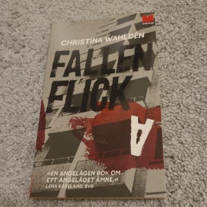 Bok - En pocketbok från Christina Wahldén. I nyskick. Kan även frakta med portokod för 15kr. Köparen står för frakten 🥰
