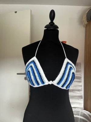 Virkad sommar topp - Toppen görs på beställning utifrån beställarens storlek och önskemål. Kontakta mig i dm vid intresse. 