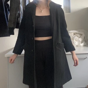 Kappa  - Jättegullig kappa som slutar vid låren 💕