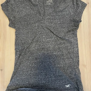 T-shirt - Använd men fint skick