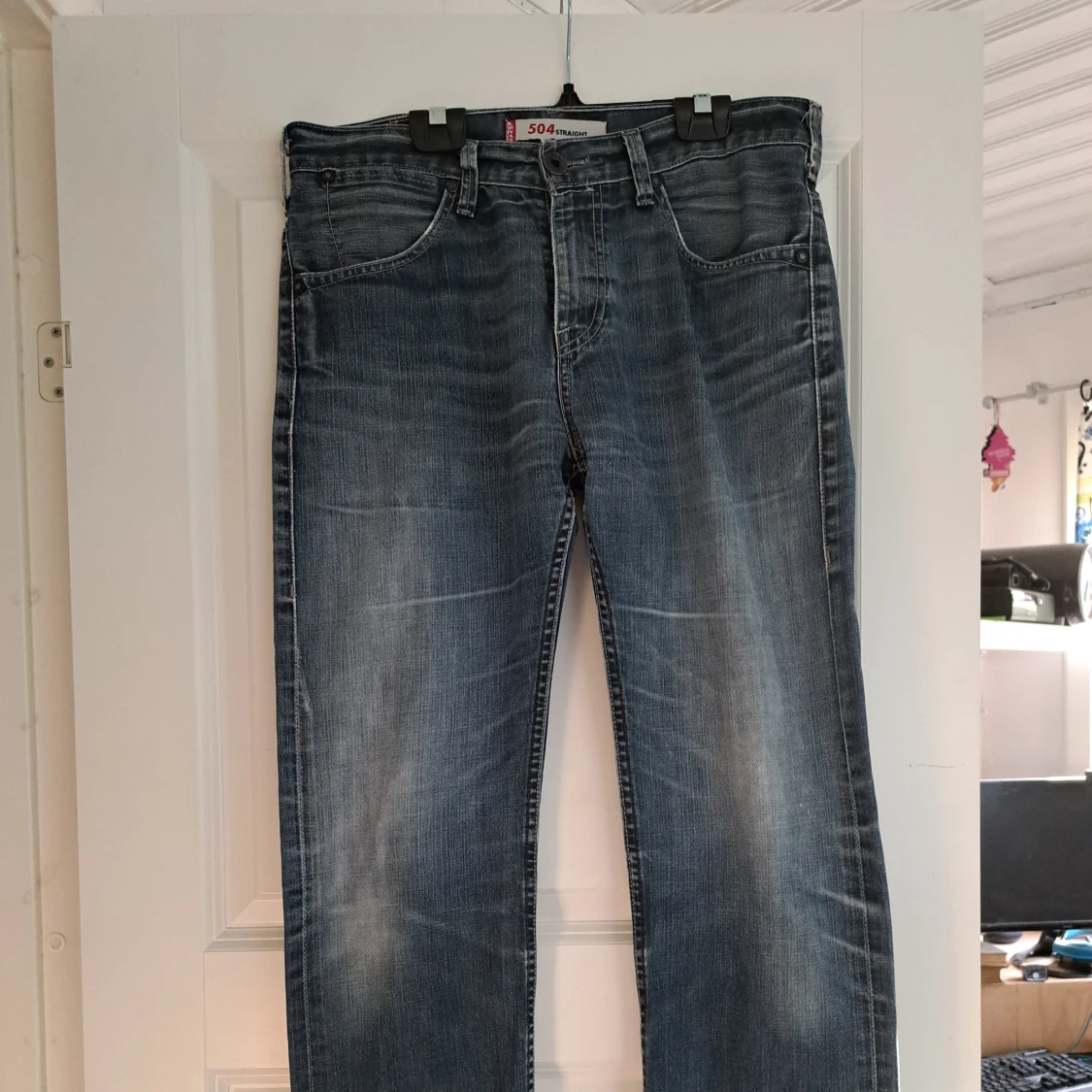 Levis jeans M