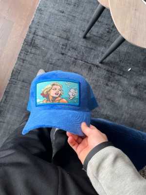 Milf keps  - Använd 5 gånger bra skick 