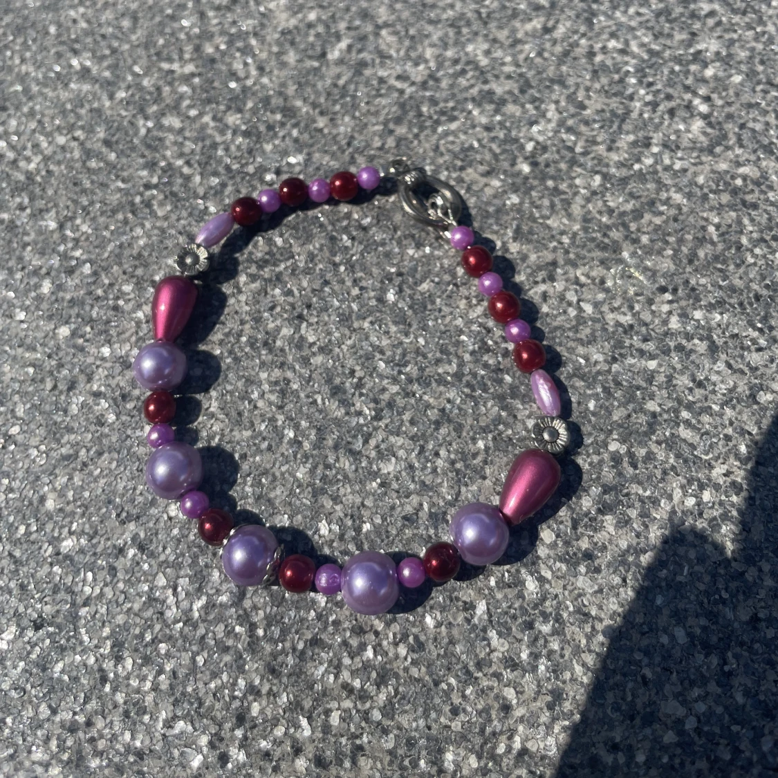 Lila pärlarmband - 91