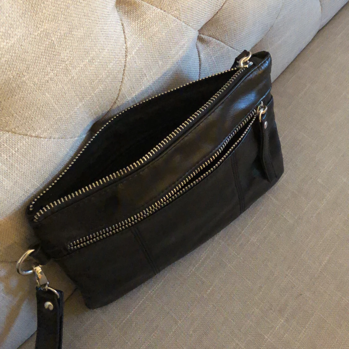 Svart Handväska - 90