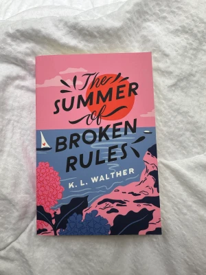 Bok  - I nyskick, bara läst en gång. Säljer den då jag endast vill behålla böcker jag älskar 