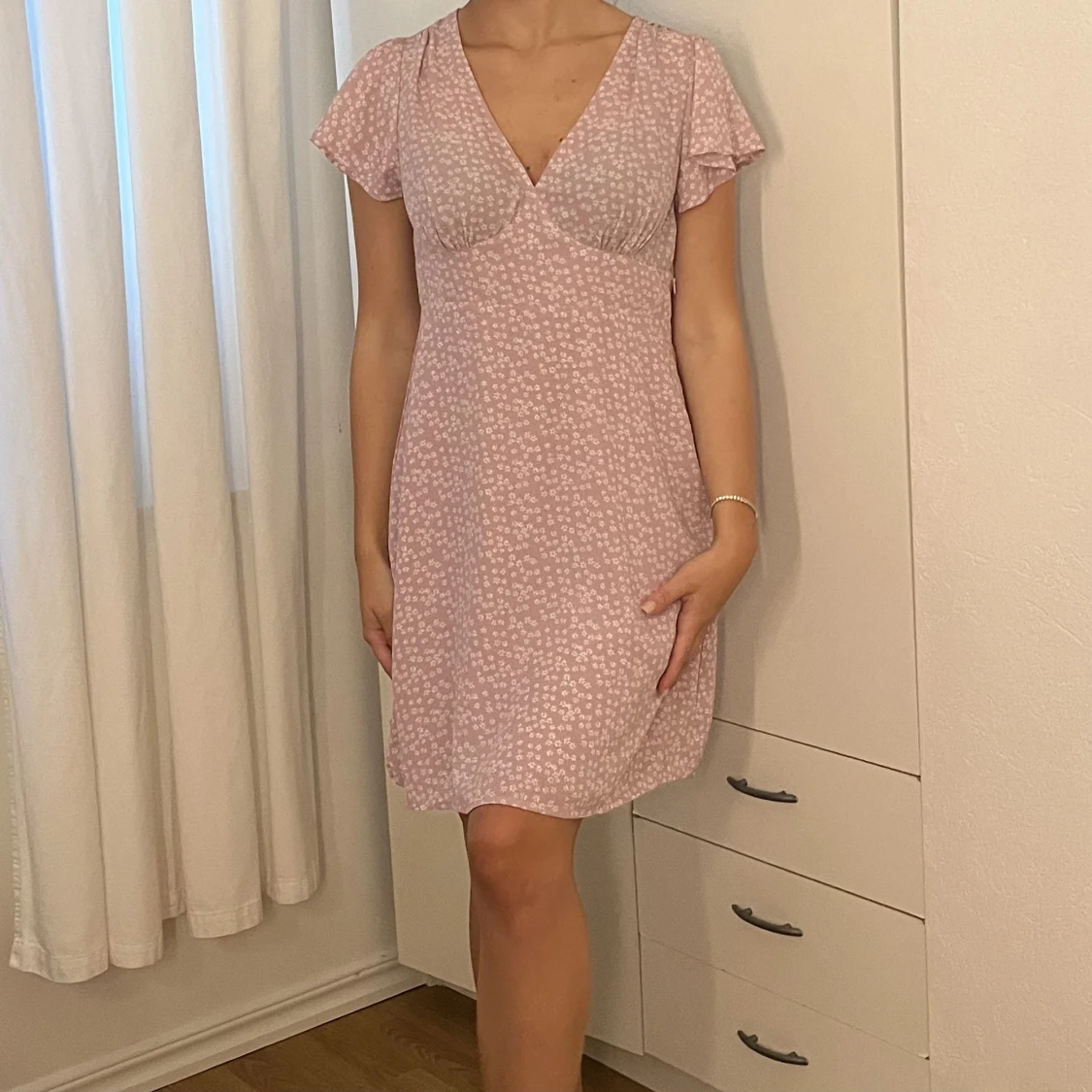 Lila klänning med prickar från Nakd