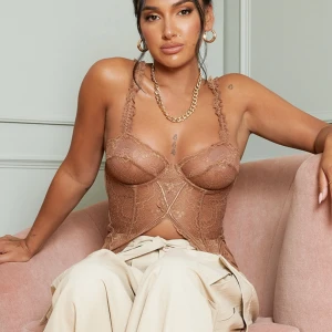 Spets topp - Jättefin topp från PLT sitter jättebra😍. Endast tests den har prislappen kvar