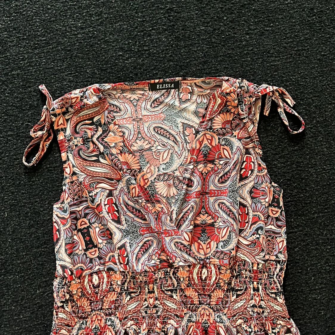 Lång mönstrad klänning  - 91