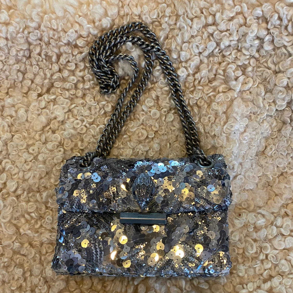 Kurt Geiger paljettväska