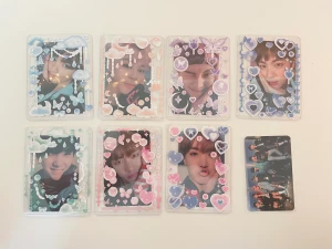 Top loader & pc holder - ☾top loader - 50kr ☾pc holder - 70kr  ☾ matching set - 100kr ☾ frakt - 15kr ☾ photocards ingår inte!   För mer info, kolla insta (@kpopsalesweden)🥰  Om du vill köpa, skriv till mig ett meddelande (tryck ej på köp nu) 🥰