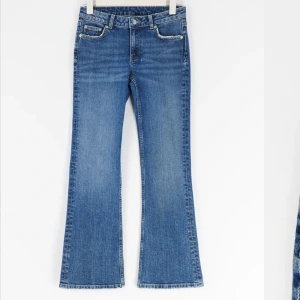 Low waist jeans - Bootcut jeans💕low waist (endast testade) 