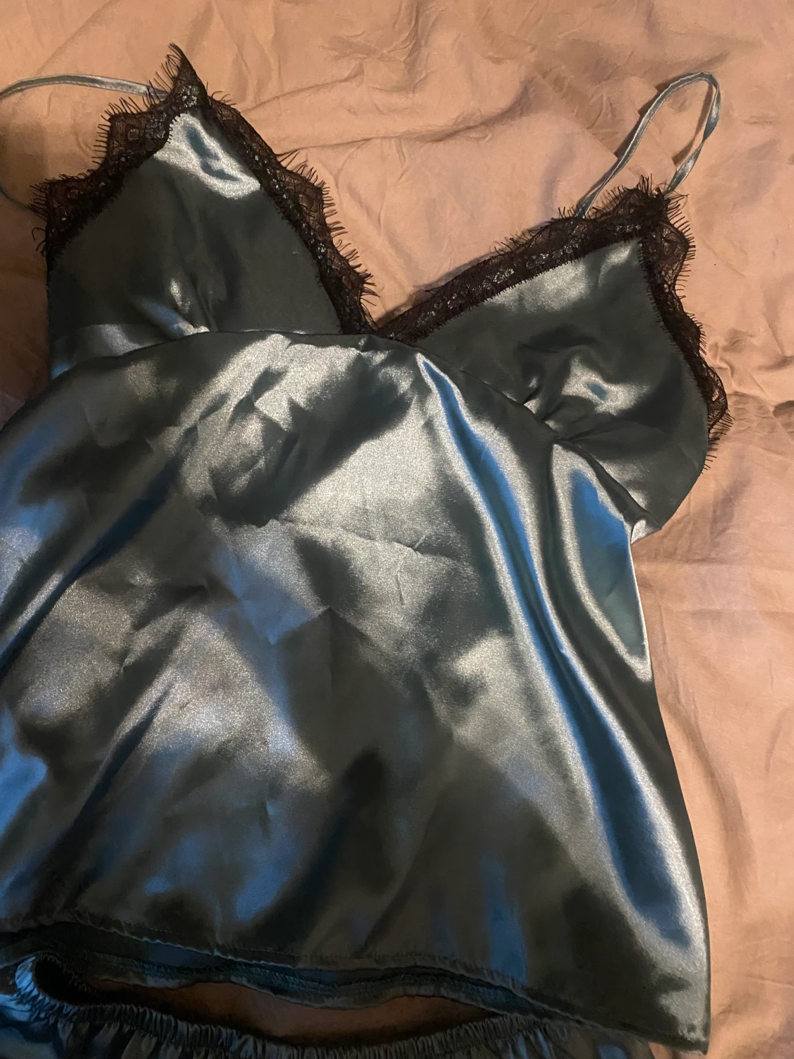 Pyjamas, Siden set - 90