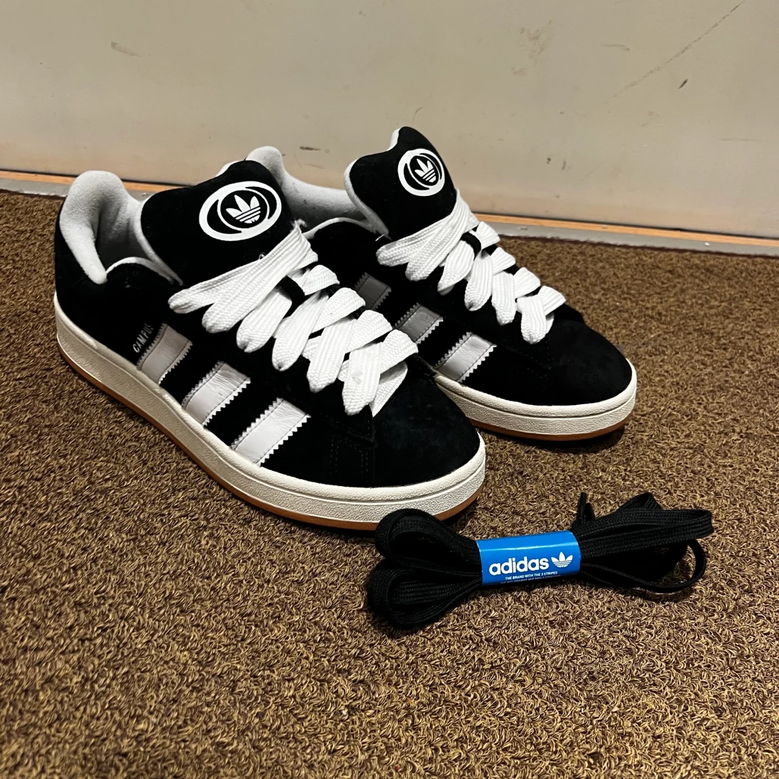 Adidas campus 00 svartvita