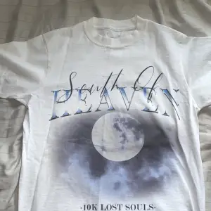 Säljer denna South Of heaven tröja för den aldrig kom till användning. De är bra kvalite och är knappt använd
