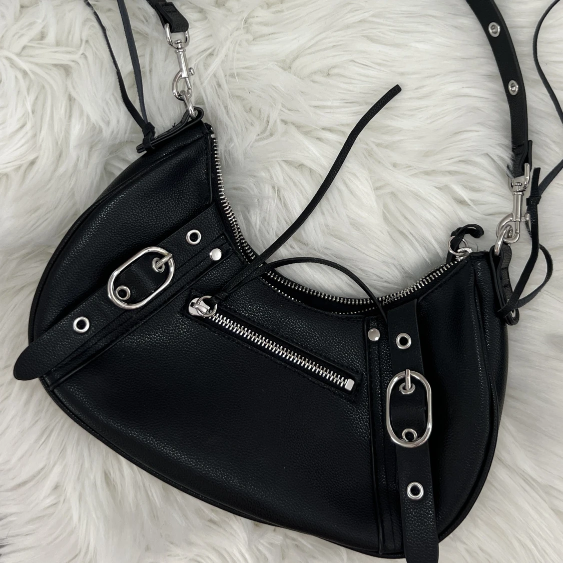 Svart handväska - 90