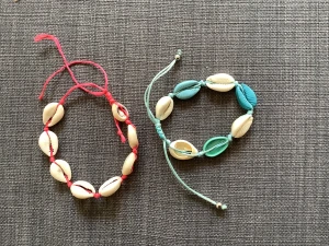 Smycken, fint skick, - Sparsamt använda  Se mina annonser. Prutbart vid snabb affär utan krångel. 