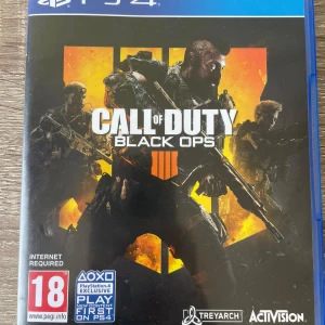 PS4 Black Ops 4 Som Ny skick  - Finns i Norrköping för Salu!   RABBAT PRIS på Den senaste black ops versionen  Black ops 4 på en extremt fin skick nästan som hel nytt aldrig använt för har inte tid Vanliga priset på den är omkring 250kr men säljer den för 100kr till dem