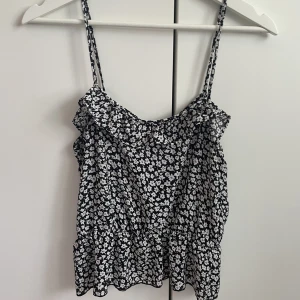 Linne - Mönstrat gulligt linne från bikbok💞