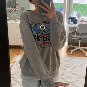 Sweatshirt - Cool sweatshirt köpt second hand