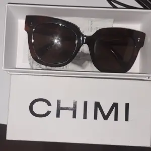 Chimi glasögon värd 1250kr