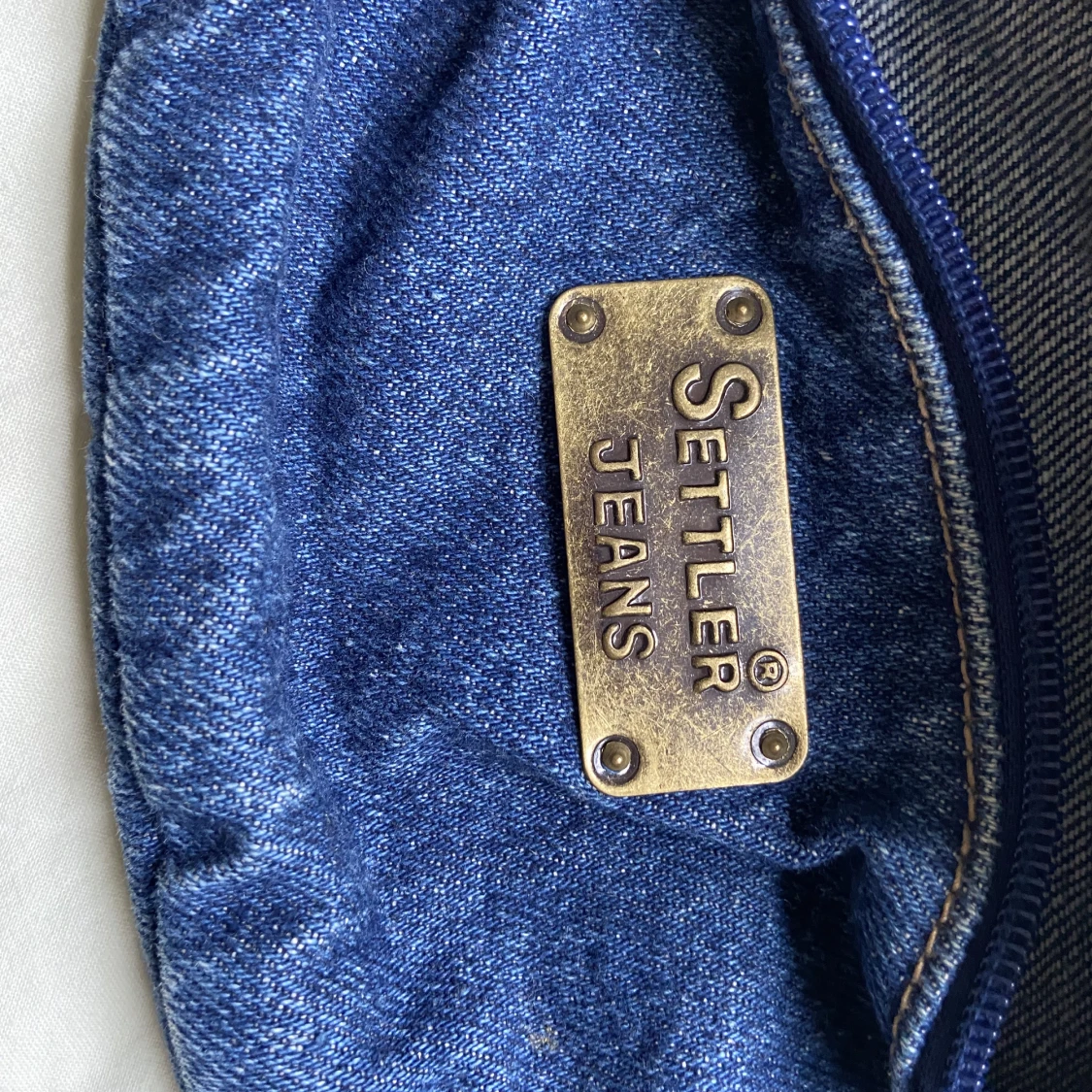 Magväska i jeans - 90