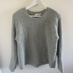 Tjocktröja - Snygg tröja från weekday! Skön och mjuk i materialet💕