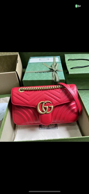 Gucci - För mer info skicka iväg ett medelande 