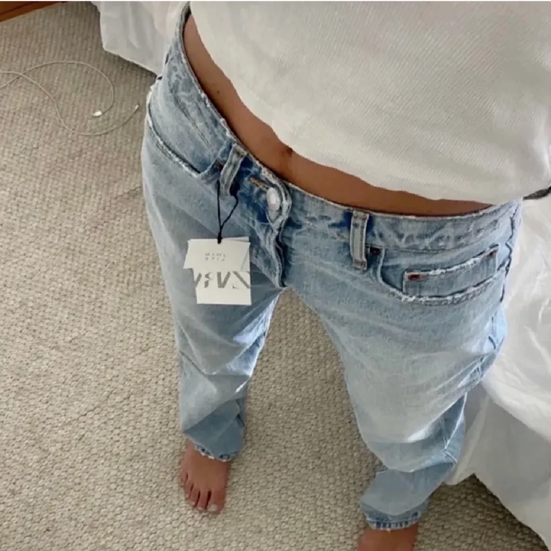 Zara mid Rise jeans - 90