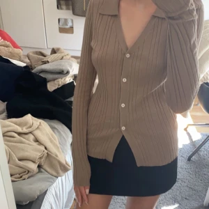 Ribbad tröja - Ribbstickad tröja som nästan aldrig använts 🤩✌🏼