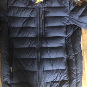 Para jumper jacka mörk blå - Skick 9/10👍🏿 