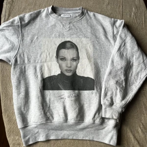 anine bing sweatshirt - sweatshirt ifrån anine bing med kate moss på. terry oneil kollektionen!