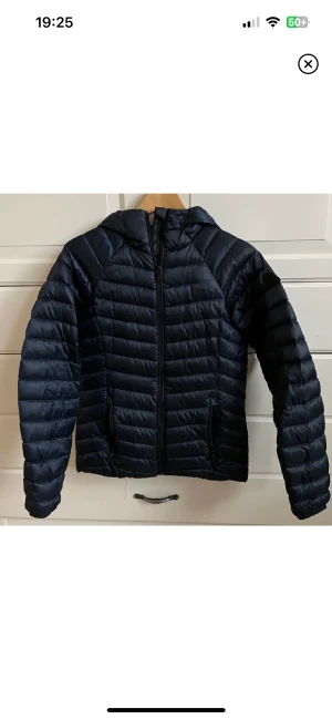 Jacka mckinley - Mörkblå dunjacka från mckinley. Bra skicka. Storlek 34💕