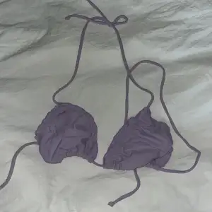 Lavendellila bikiniöverdel från Missguided. Strl 36. Bara testad. Frakt 18 kr eller spårbart.