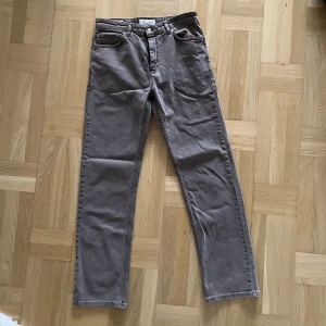 Just junkies bruna jeans - Använda Max 3 gånger och i ny skick, köpta för 1000kr.