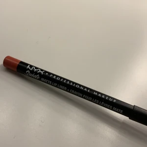 Nyx lipliner - Aldrig använd, i färgen san franscisco 