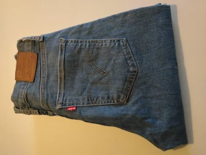 Levis jeans - Fina Levis jeans i nyskick. Stl 28. Mile High super skinny. 