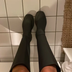 Zara boots - Svin snygga boots från Zara. Köpt förra året för 900kr i storlek 38
