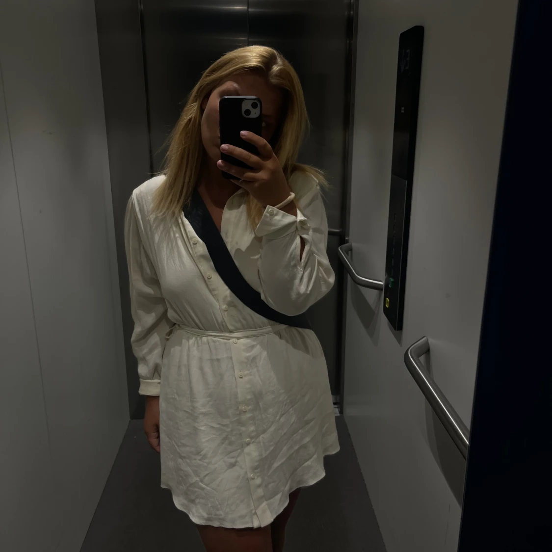 Vit skjortklänning  - 90