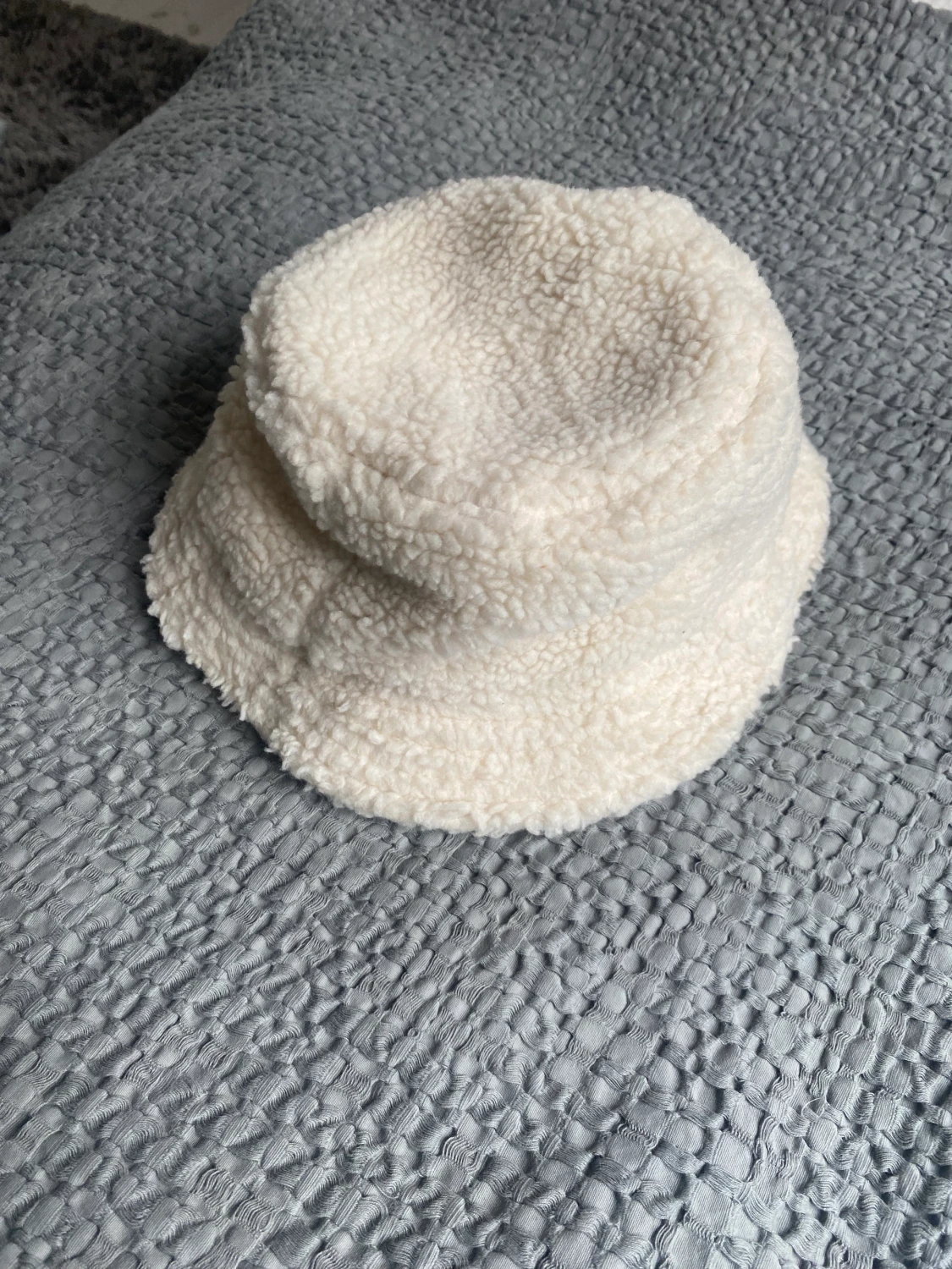 Hollister buckethat - 90