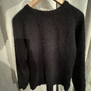 Tröja  - Säljer denna jätte fina tröja som är i bra skick! 