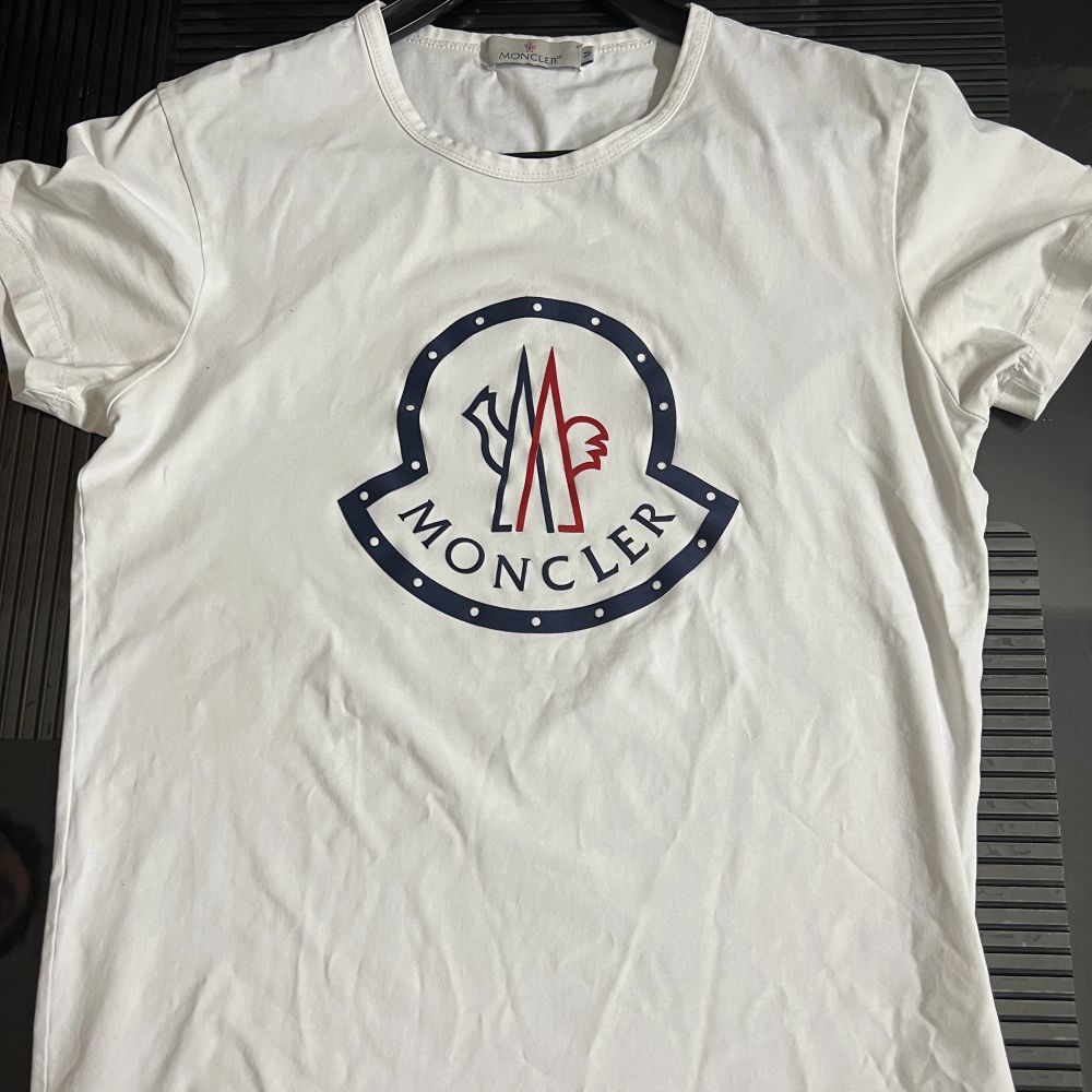 moncler t shirt vit