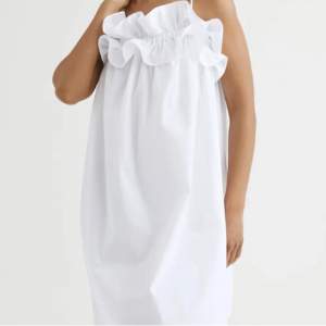 Supersöt vit klänning från hm i storlek smal💕
