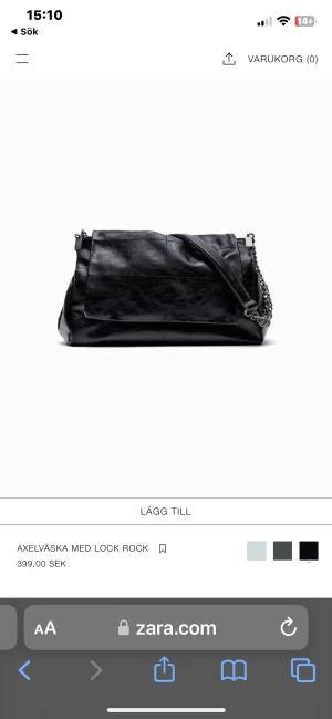 Zara väska - Svart väska från zara Nästan helt oanvänd därav priset Köparen står för frakt Pris kan diskuteras Nypris 399kr