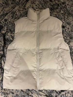 Hm väst  - H&M väst fint skick 