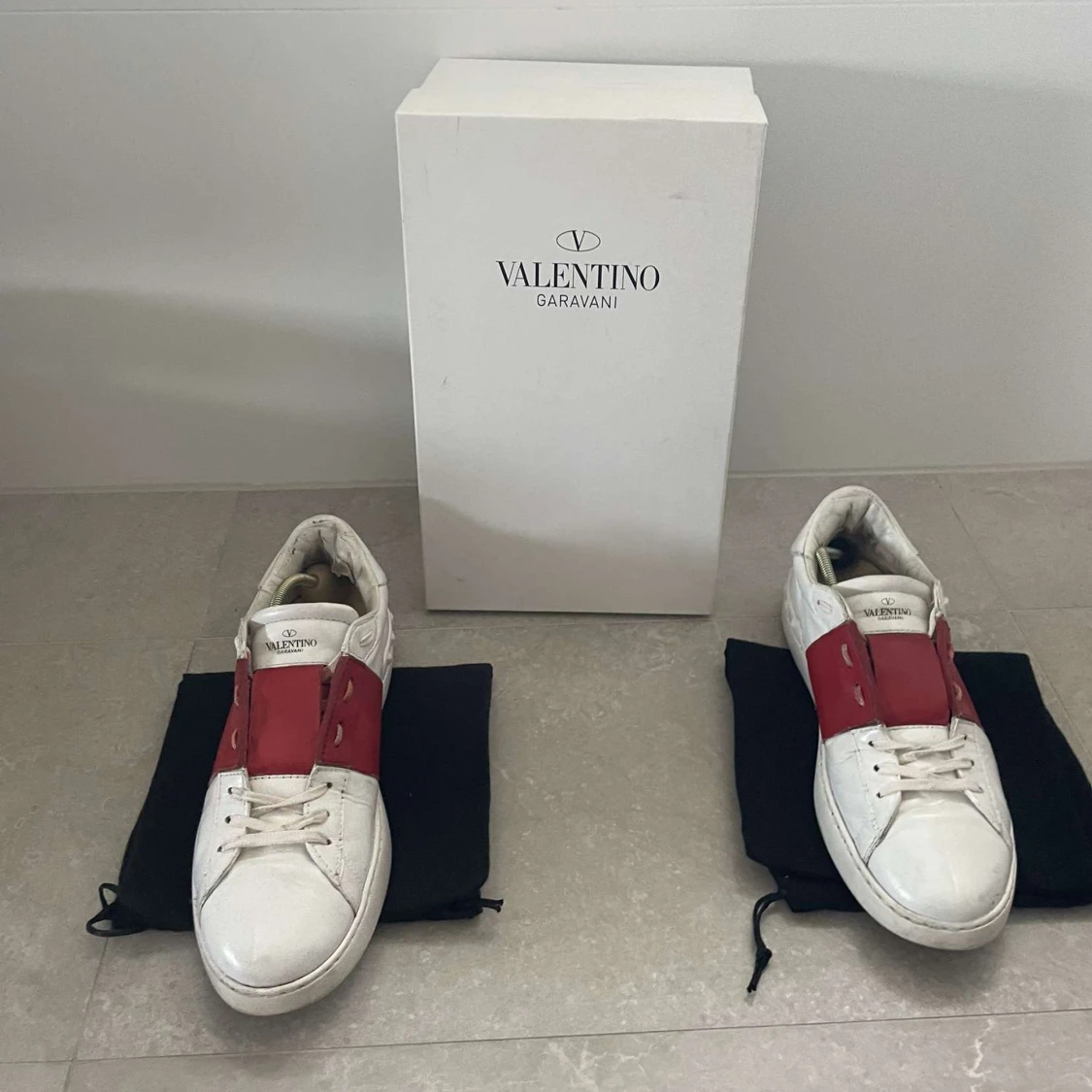 VALENTINO - 90