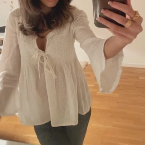 Odd molly blus - Jättefin blus från oddmolly som inte finns att köpa längre💕💕 köptes för runt 900kr VID SNABB KÖP 300KR!!