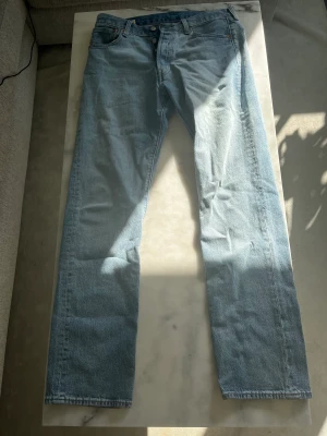 Levis 501 33/34 - Använda enstaka gånger