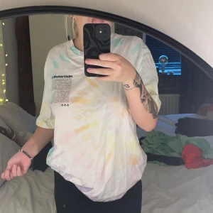 T-shirt  - Hej säljer nu denna som använd 2gånger!🥰